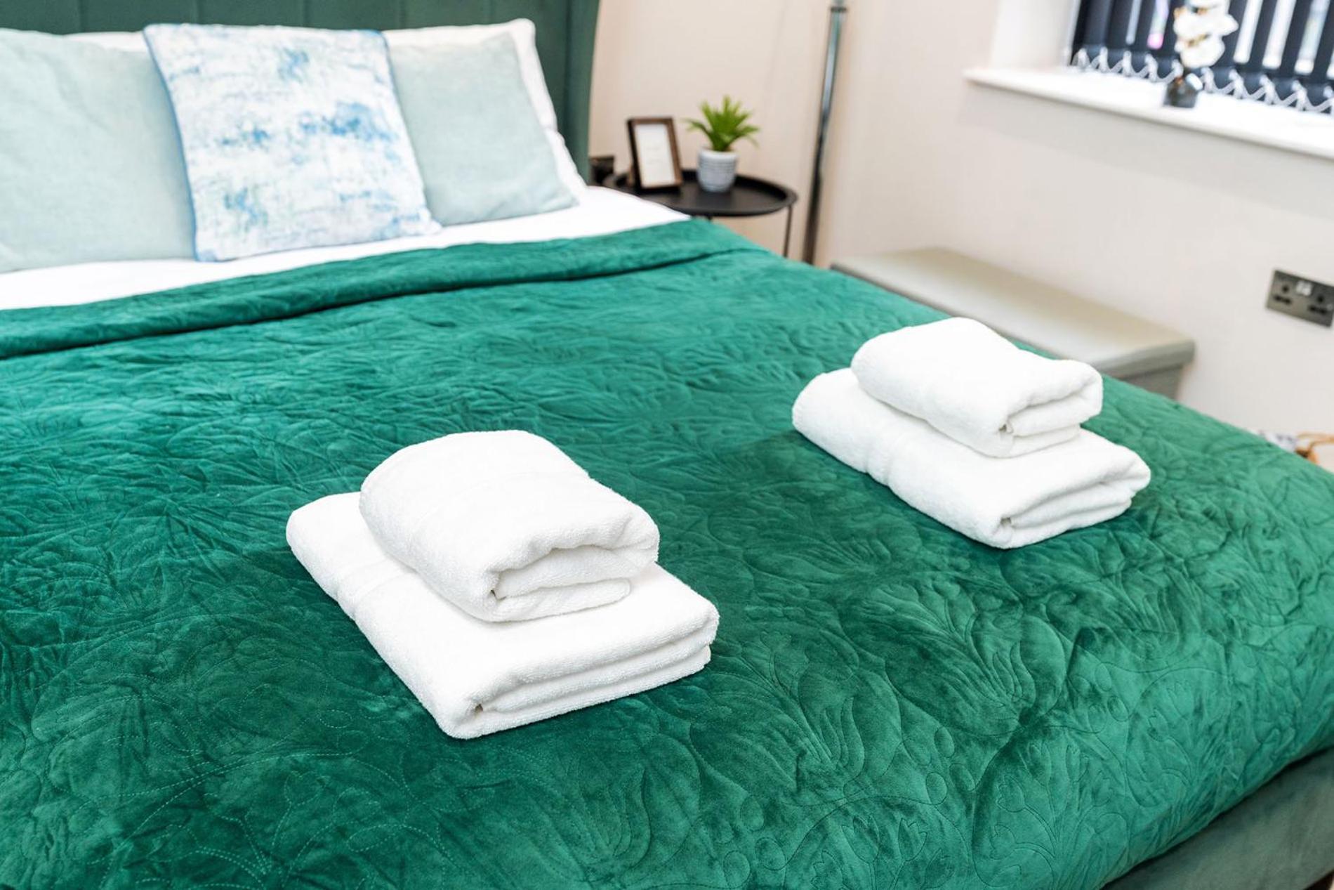 Beautiful Apartment & Central Location & King Size Bed Leeds  Dış mekan fotoğraf